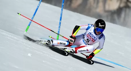 Lara Gut: grave infortunio al ginocchio in allenamento