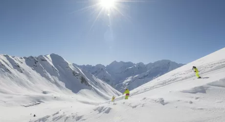 Pontedilegno Tonale, si scia fino al 1 maggio, tutti gli appuntamenti di fine stagione