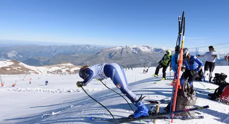 LES 2 ALPES - Polivalenti sul ghiacciaio dal 20 giugno