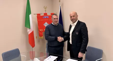 I maestri di sci e AVSI firmano intesa per promuovere donazioni di sangue