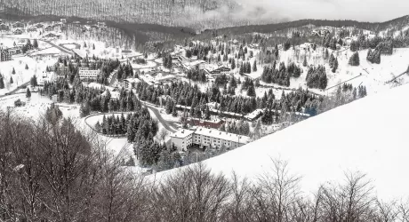 PIANCAVALLO - Una pista da sci in plastica e finanziamenti per 8,5 milioni dal Friuli