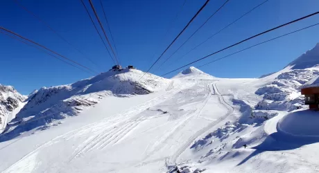 PASSO DELLO STELVIO - L'inizio dello sci estivo è previsto per il 28 maggio