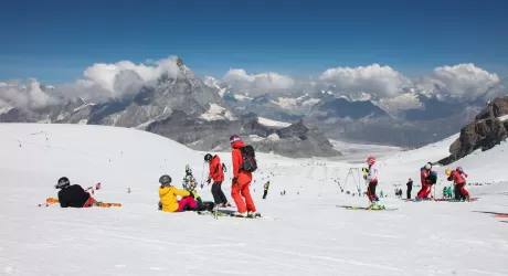 CERVINIA - Stagione dello sci estivo in crescita, il 16 ottobre riaprono piste e impianti