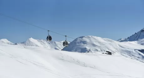 VIALATTEA - Stagione al via il 6 dicembre, più neve artificiale e partnership con Bardonecchia 