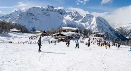 Sci al via in Lombardia dal 15 febbraio, Fontana firma l'Ordinanza