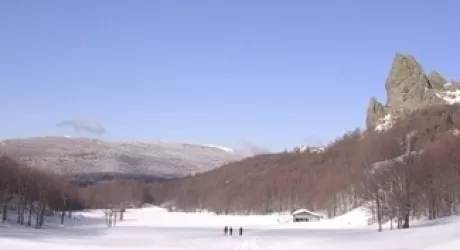 S. STEFANO D`AVETO - "Sciare di fronte al mare", la neve artificiale in Liguria