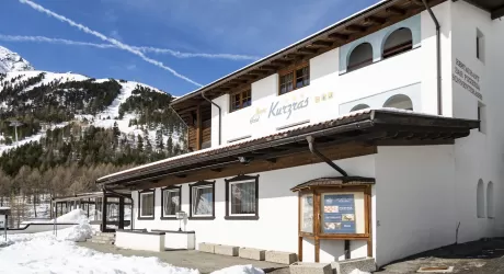 Val Senales, a Maso Corto riapre lo Sporthotel