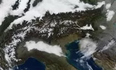 La neve 'nasce' a Genova...